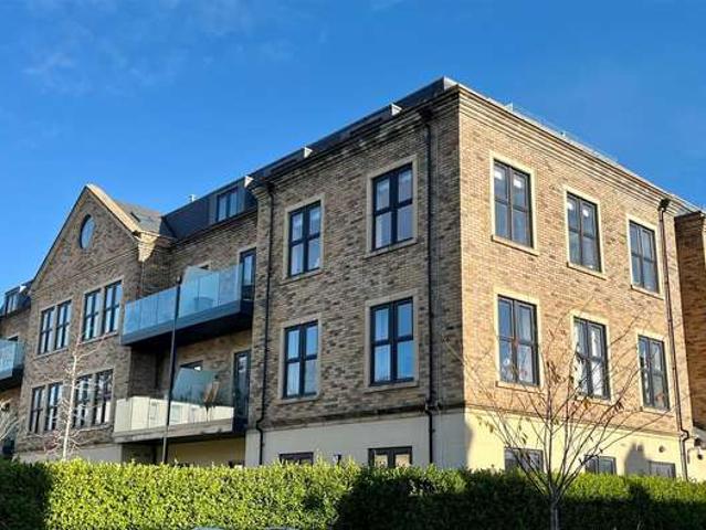 2 Bedroom Apartment Flat