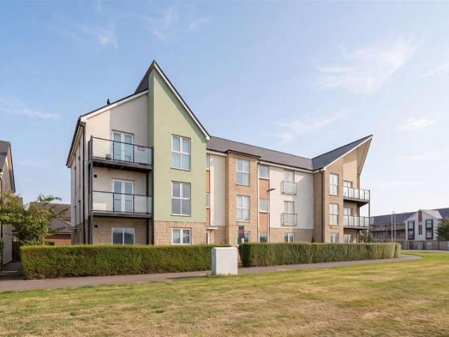 2 Bedroom Apartment Flat