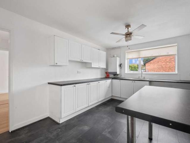 2 Bedroom Apartment Flat