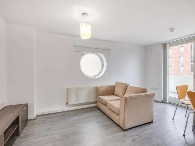 2 Bedroom Apartment Flat