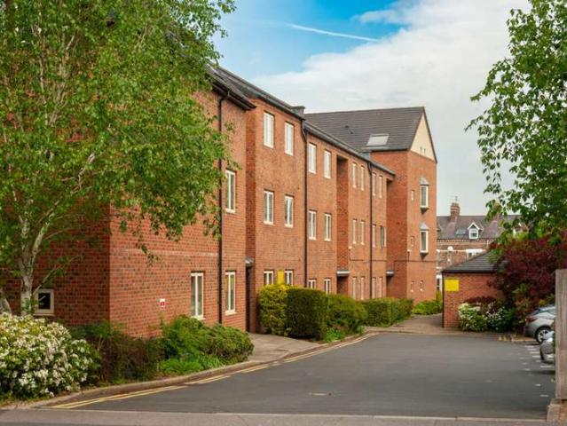 2 Bedroom Apartment Flat