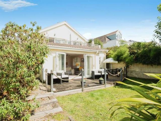 2 Bedroom Apartment Flat