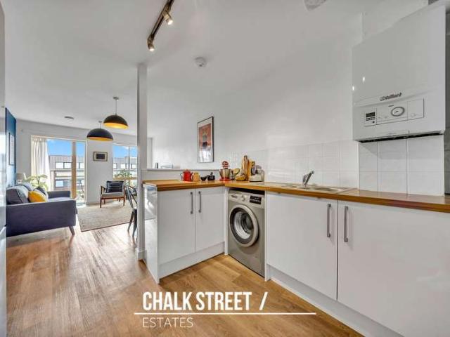 2 Bedroom Apartment Flat