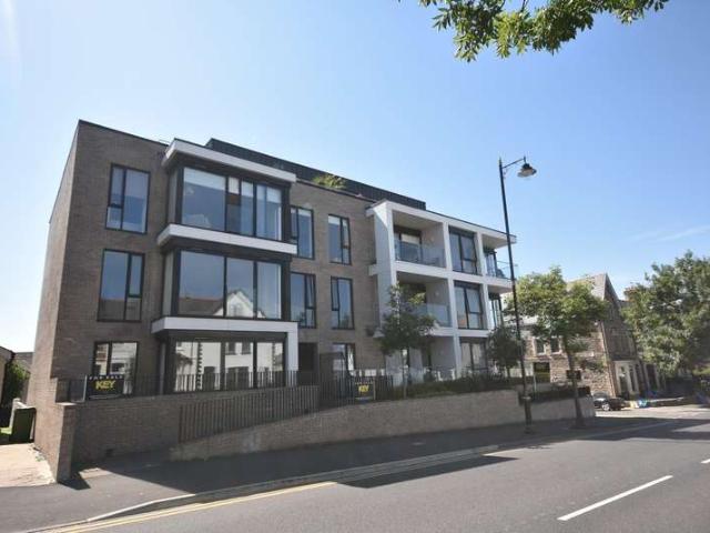 2 Bedroom Apartment Flat