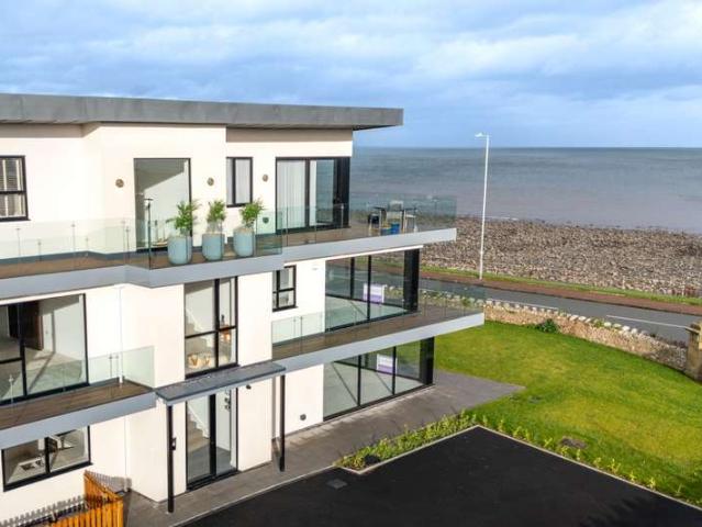 2 Bedroom Apartment Flat