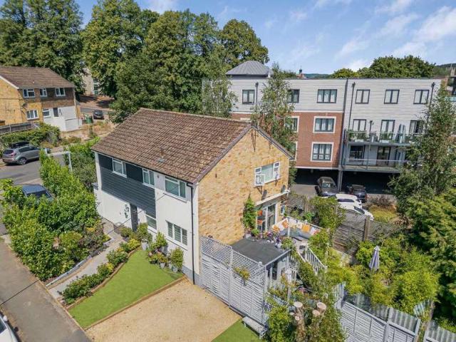 2 Bedroom Apartment Flat