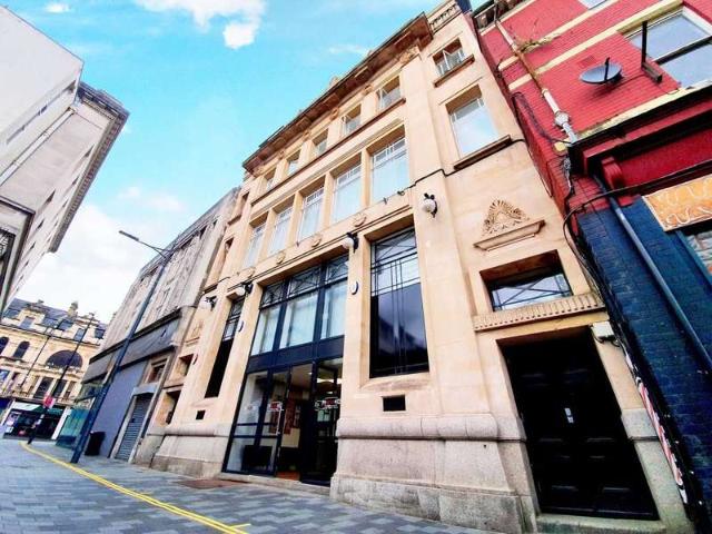 2 Bedroom Apartment Flat