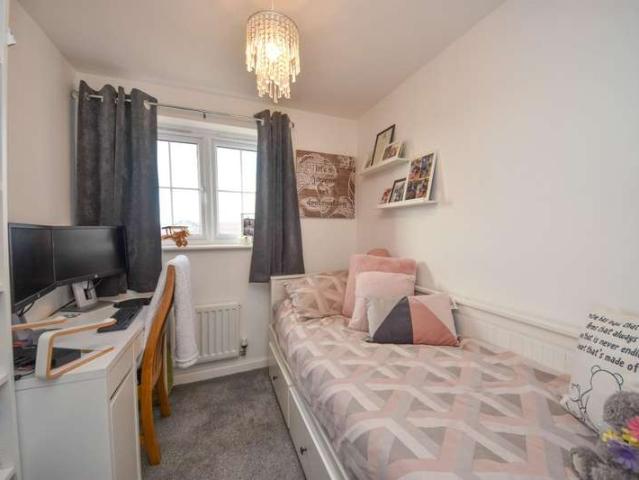 2 Bedroom Apartment Flat