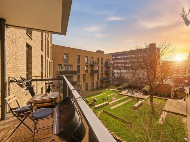 2 Bedroom Apartment Flat