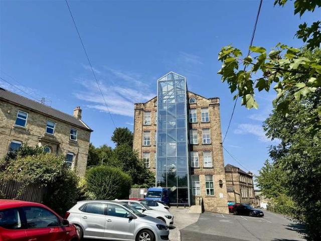 2 Bedroom Apartment Flat