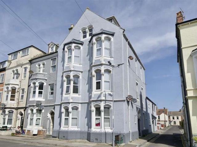 2 Bedroom Apartment Flat