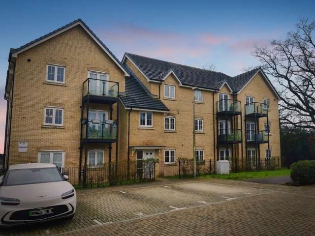 2 Bedroom Apartment Flat