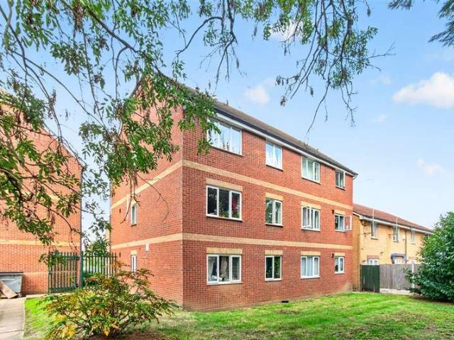 2 Bedroom Apartment Flat