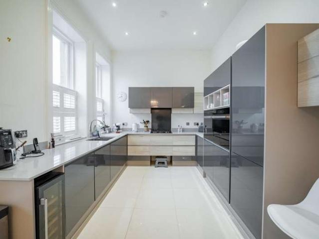 2 Bedroom Apartment Flat