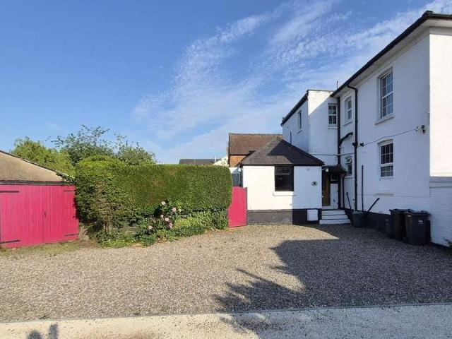 2 Bedroom Apartment Flat