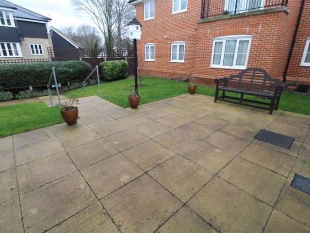 2 Bedroom Apartment Flat