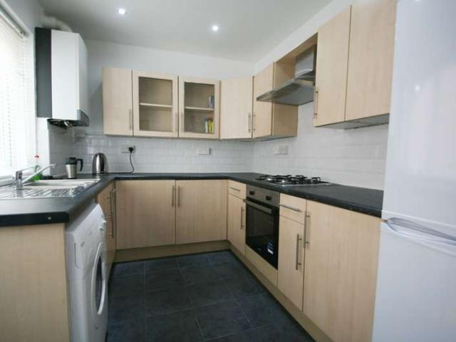 2 Bedroom Apartment Flat