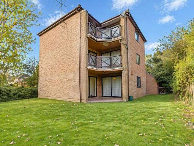 2 Bedroom Apartment Flat