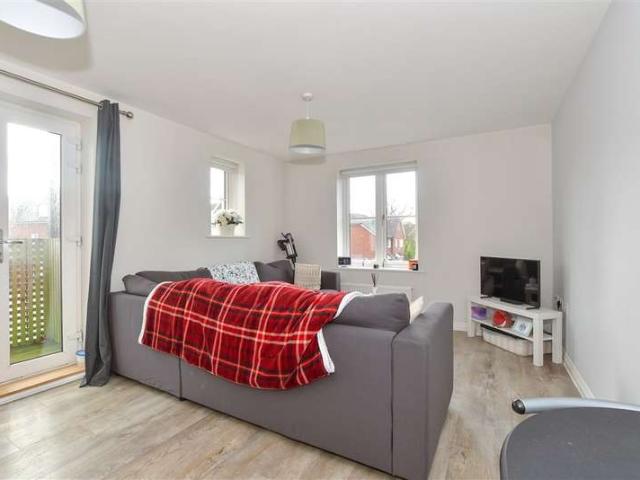 2 Bedroom Apartment Flat