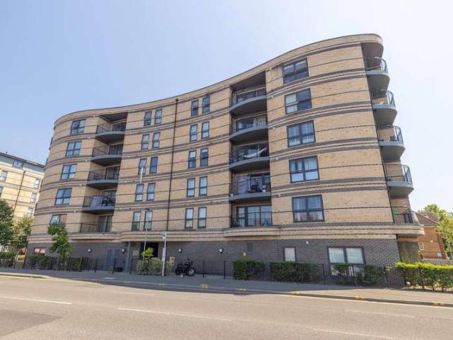 2 Bedroom Apartment Flat