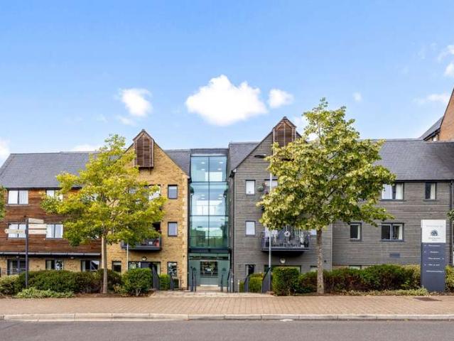 2 Bedroom Apartment Flat