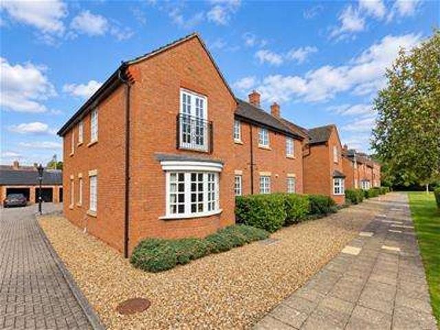2 Bedroom Apartment Flat
