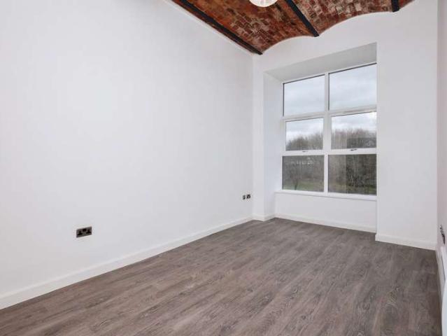 2 Bedroom Apartment Flat