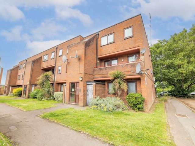 2 Bedroom Apartment Flat