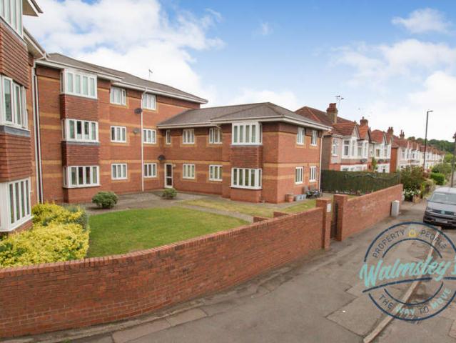 2 Bedroom Apartment Flat
