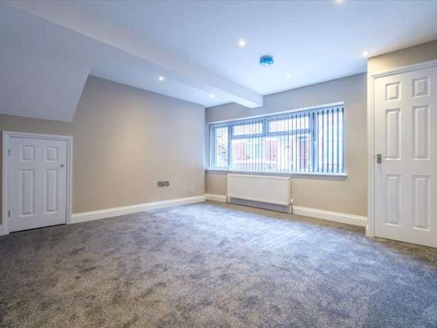 2 Bedroom Apartment Flat
