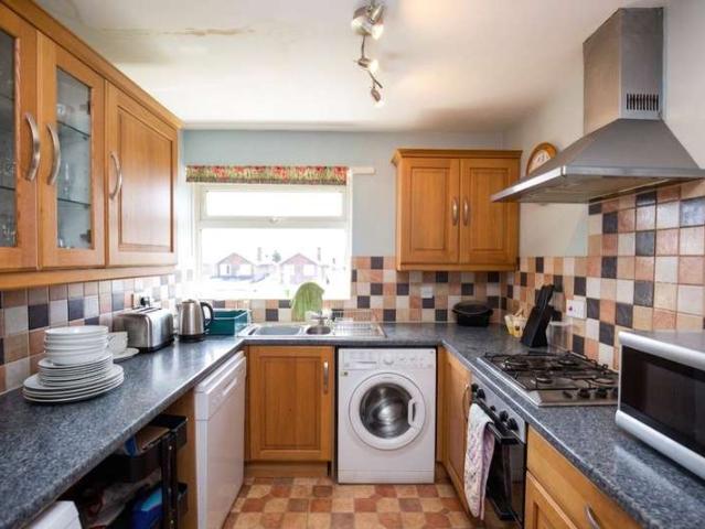 2 Bedroom Apartment Flat
