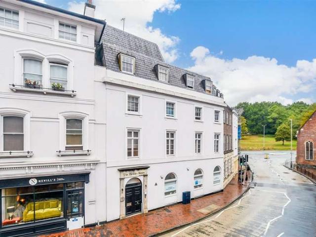 2 Bedroom Apartment Flat