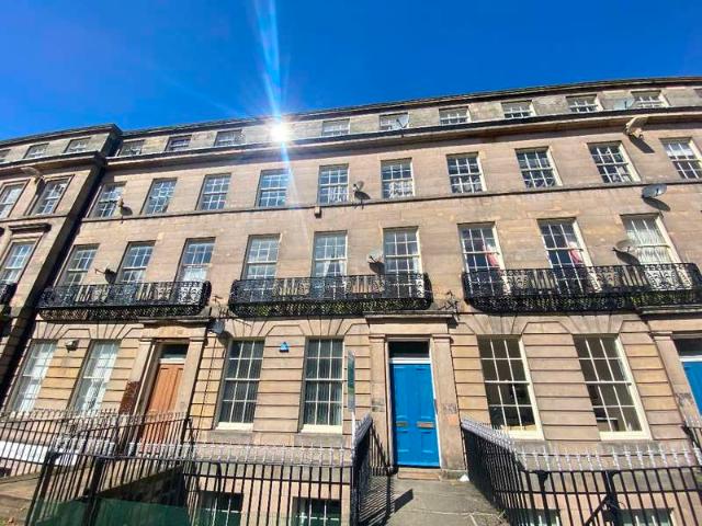 2 Bedroom Apartment Flat