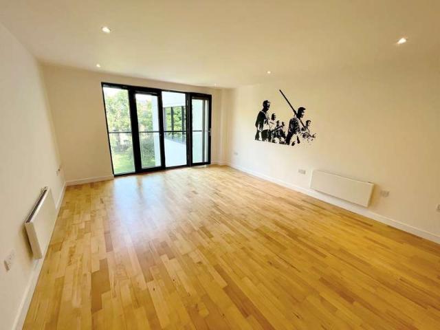 2 Bedroom Apartment Flat