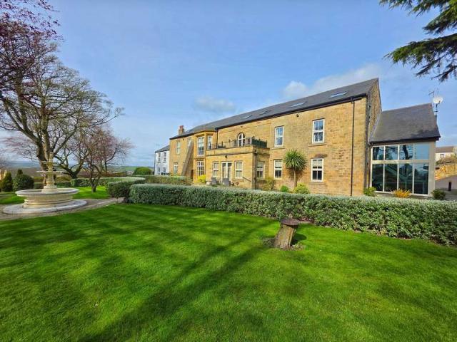 2 Bedroom Apartment Flat