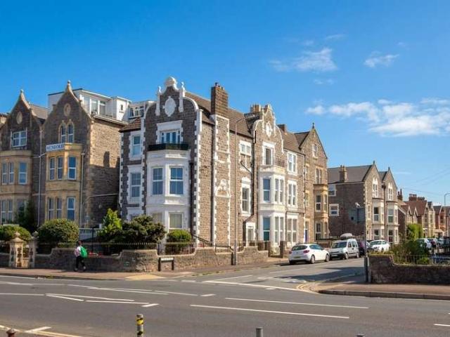 2 Bedroom Apartment Flat