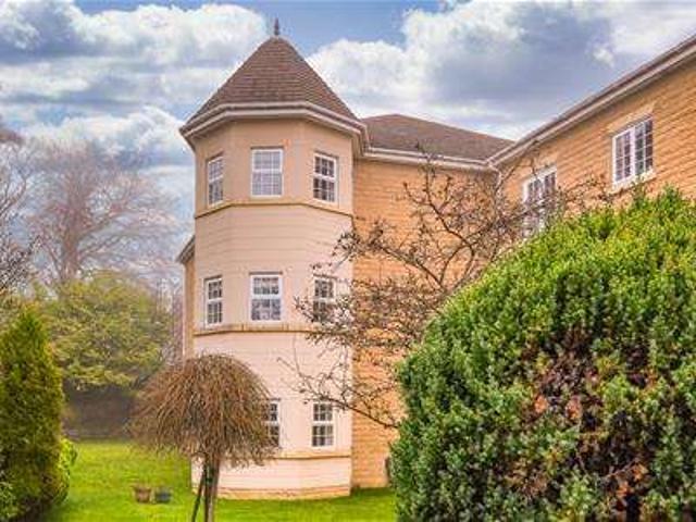 2 Bedroom Apartment Flat