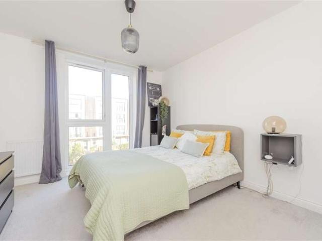 2 Bedroom Apartment Flat