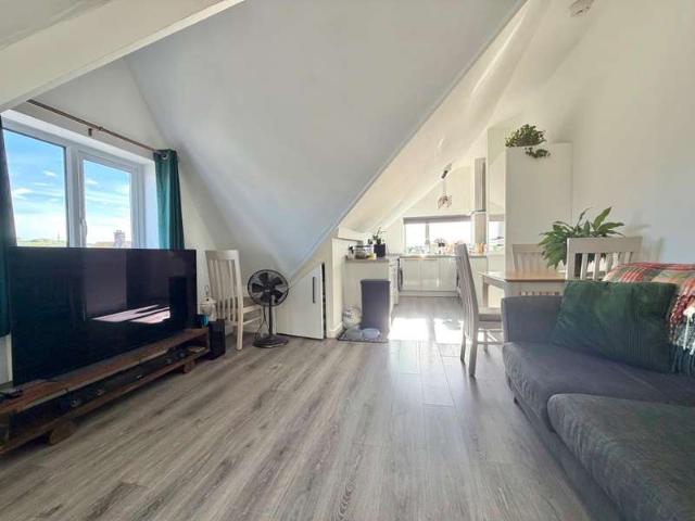 2 Bedroom Apartment Flat