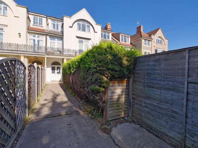 2 Bedroom Apartment Flat