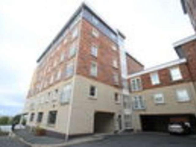 2 Bedroom Apartment Flat