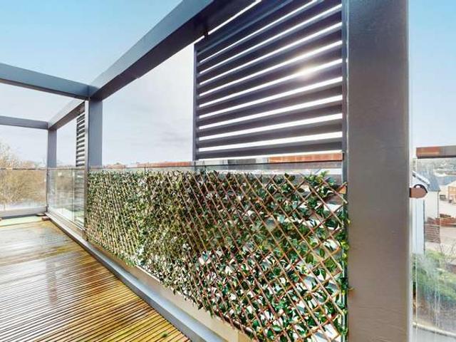 2 Bedroom Apartment Flat
