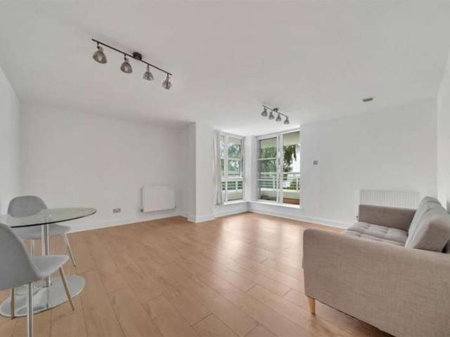 2 Bedroom Apartment Flat