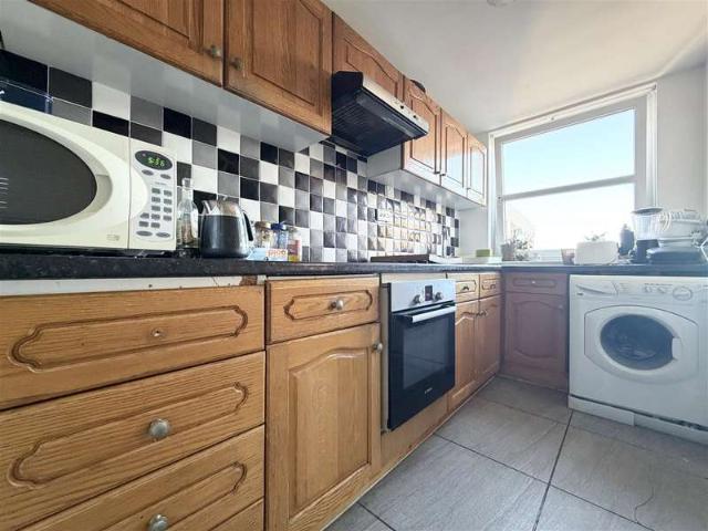 2 Bedroom Apartment Flat