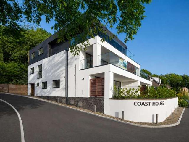 2 Bedroom Apartment Flat