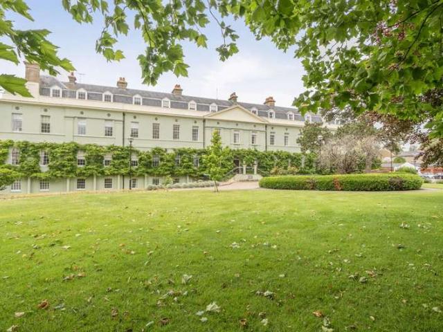 2 Bedroom Apartment Flat