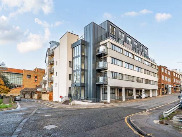 2 Bedroom Apartment Flat