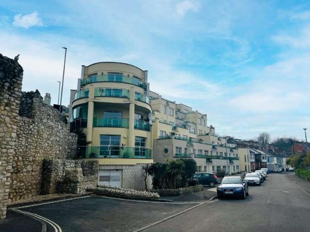 2 Bedroom Apartment Flat