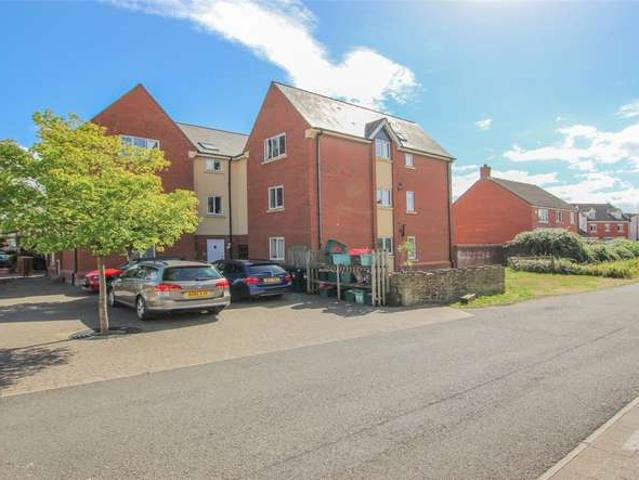 2 Bedroom Apartment Flat