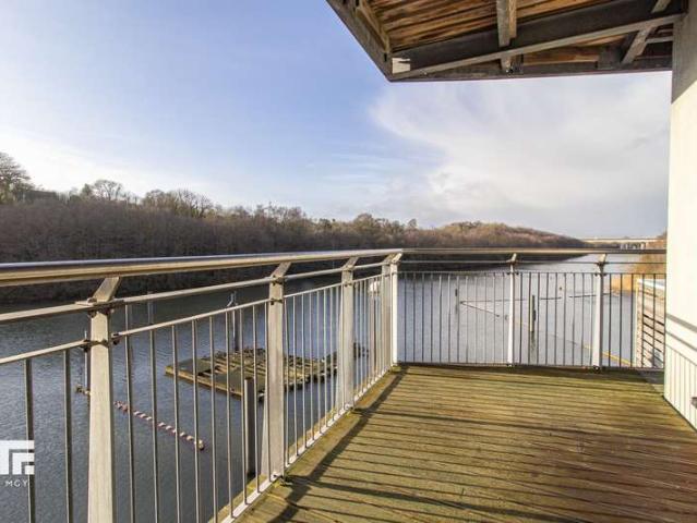 2 Bedroom Apartment Flat
